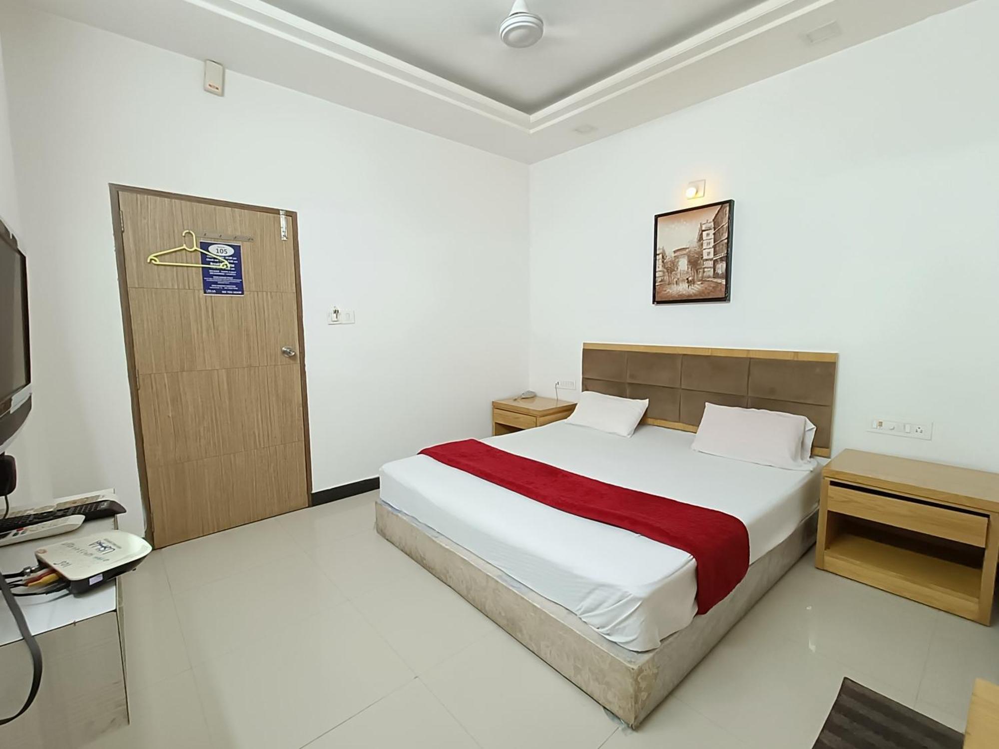 Stay Guru Usha Residency Bhuj Extérieur photo