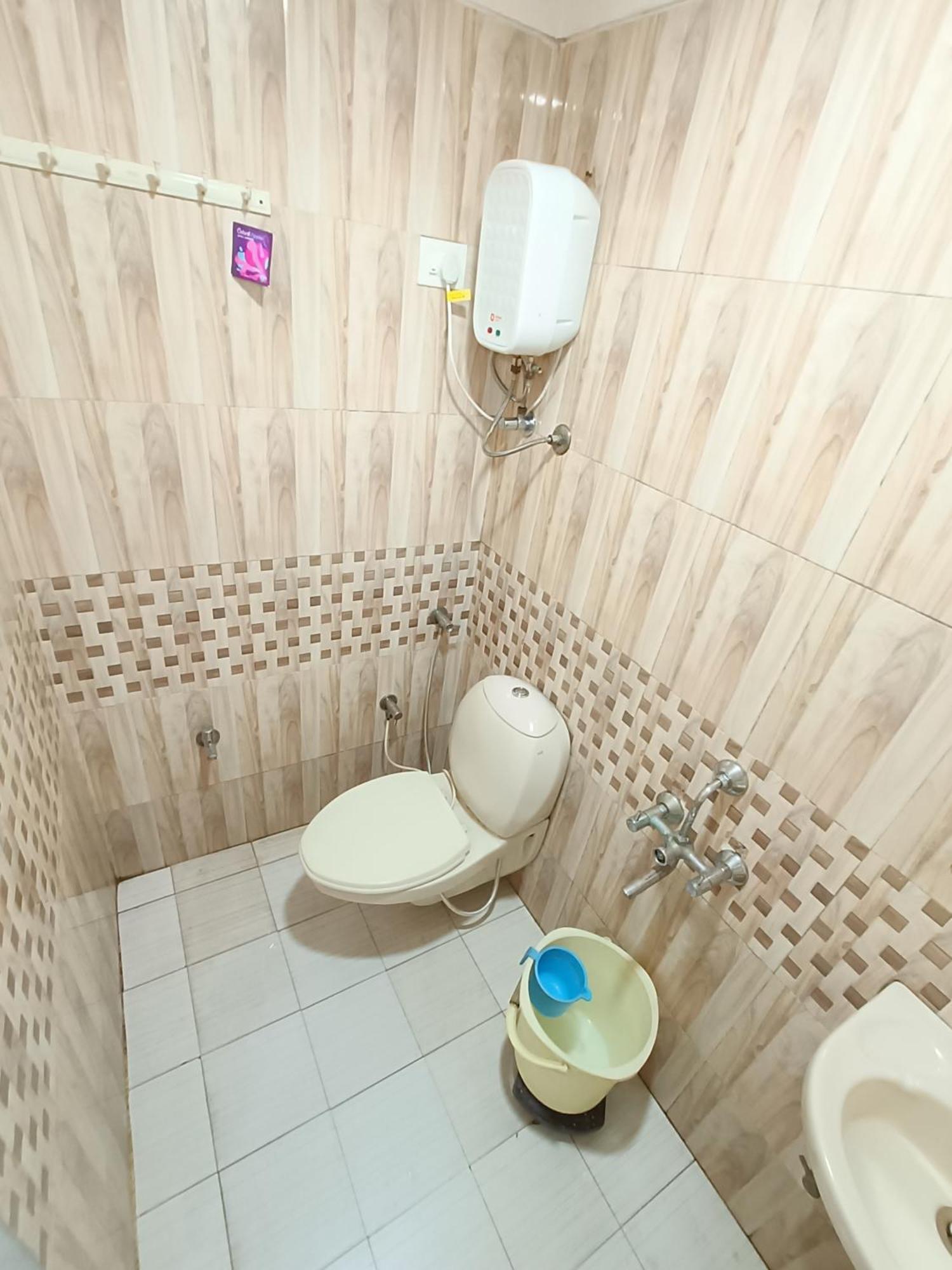 Stay Guru Usha Residency Bhuj Extérieur photo