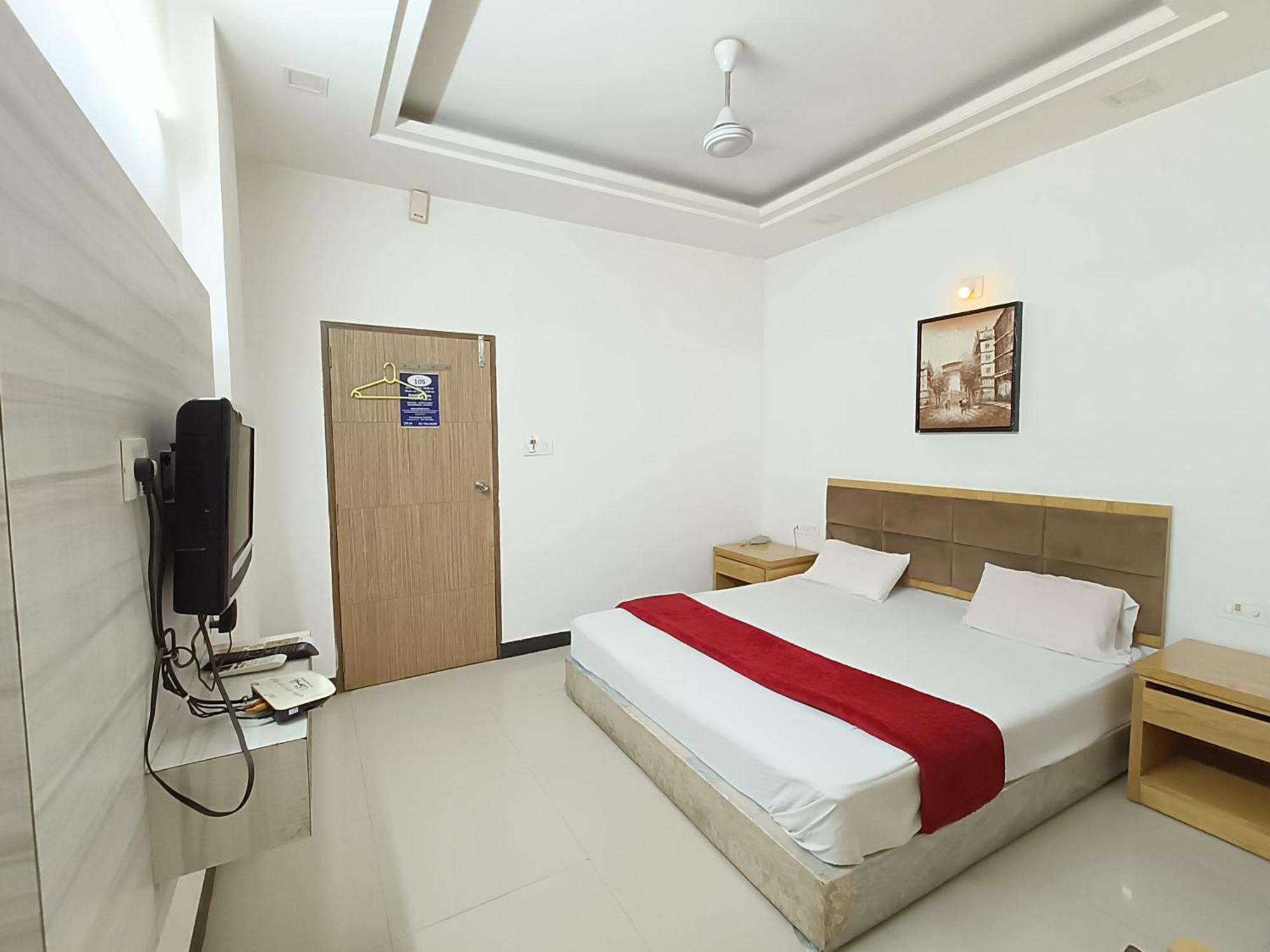 Stay Guru Usha Residency Bhuj Extérieur photo