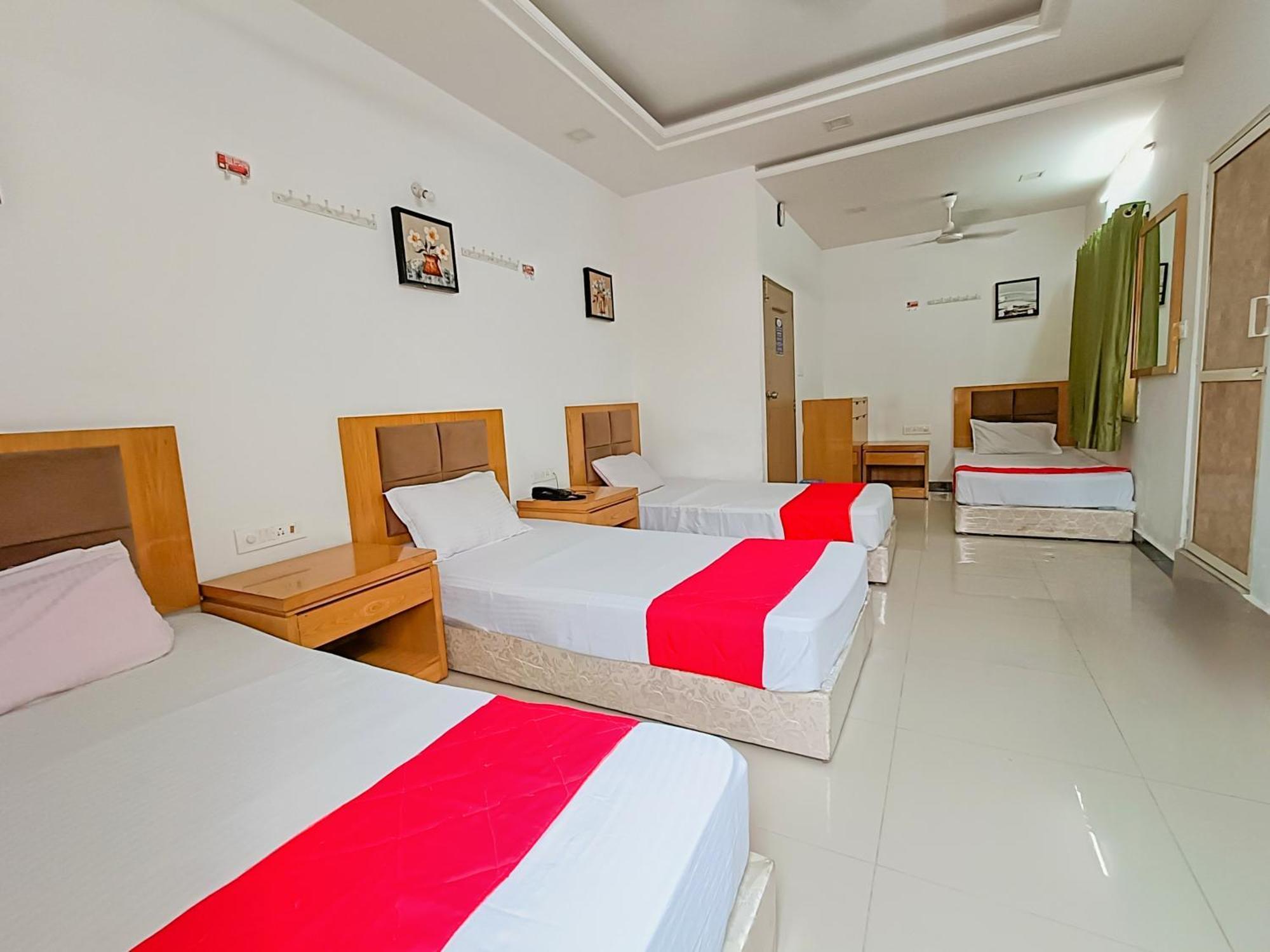 Stay Guru Usha Residency Bhuj Extérieur photo